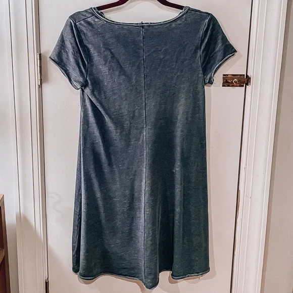 V Neck T Shirt Dress - Picture 3 of 3